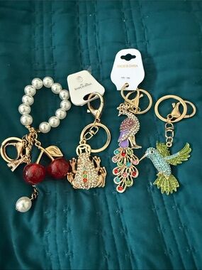 Summer Bag Charms. Sturdy Gold Tone. One Per Purchase.
